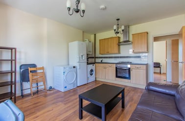 Richmond Crescent, City Centre, Cardiff - Image 2